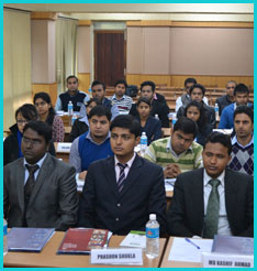 Full Time Course in BBA in Delhi